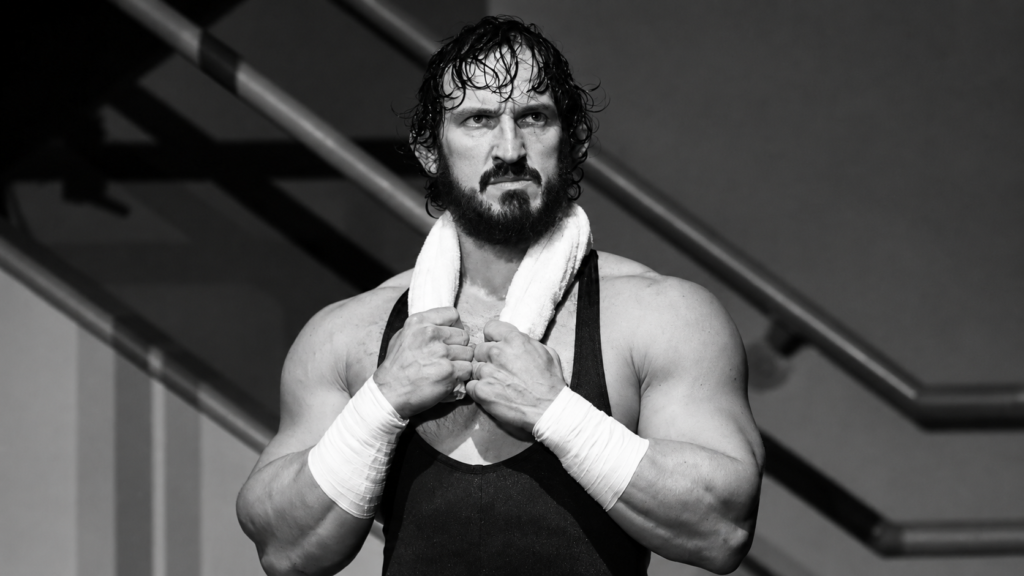PAC è morto a 40 anni: addio a Benjamin Satterley, da Neville in WWE alla consacrazione in AEW