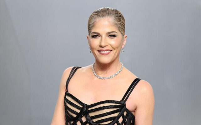 Selma Blair arrestata a New York: cosa è successo sul volo e quali sono le accuse
